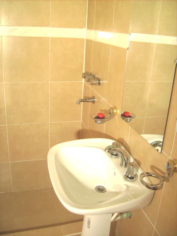 Apartamentos Rio Uruguay Colon  Phòng bức ảnh