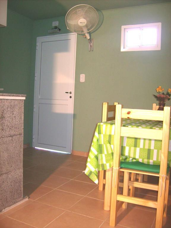 Apartamentos Rio Uruguay Colon  Phòng bức ảnh